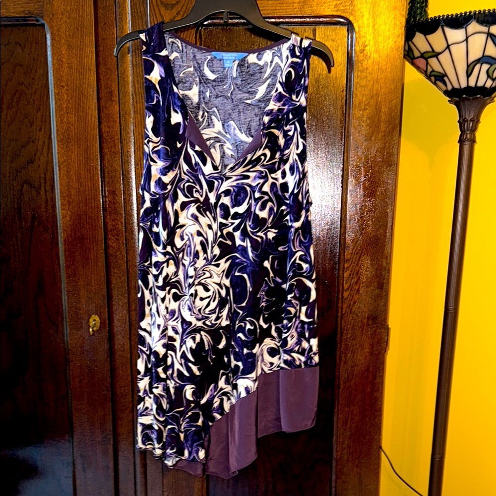 Simply Vera Vera Wang Purple Plum & White Asymmetrical Tank Tunic Top